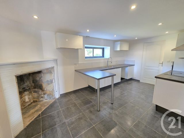 maison à vendre - 5 pièces - 172.65 m2 - VARZAY - 17 - POITOU-CHARENTES - Century 21 Agence De L'Europe