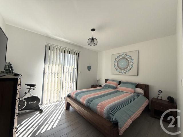 maison à vendre - 4 pièces - 119.46 m2 - SAINTES - 17 - POITOU-CHARENTES - Century 21 Agence De L'Europe