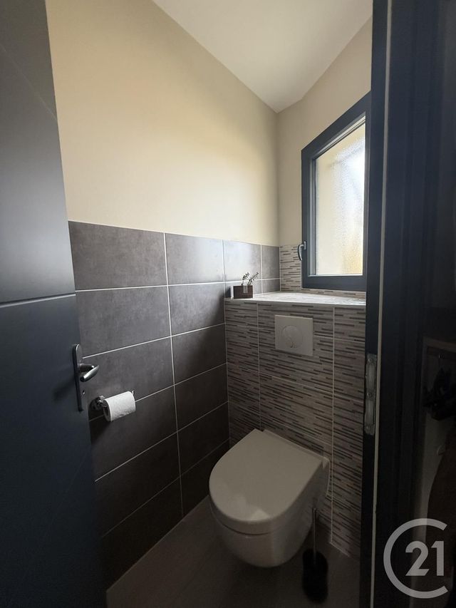 maison à vendre - 4 pièces - 119.46 m2 - SAINTES - 17 - POITOU-CHARENTES - Century 21 Agence De L'Europe