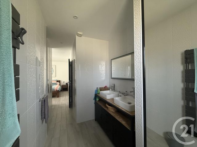 maison à vendre - 4 pièces - 119.46 m2 - SAINTES - 17 - POITOU-CHARENTES - Century 21 Agence De L'Europe