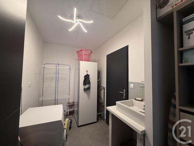 maison à vendre - 4 pièces - 119.46 m2 - SAINTES - 17 - POITOU-CHARENTES - Century 21 Agence De L'Europe