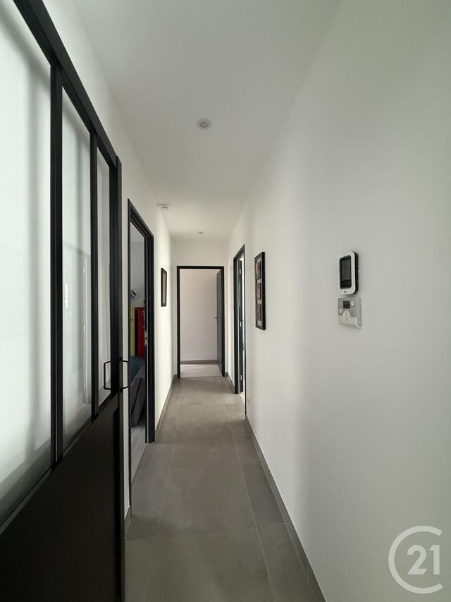 maison à vendre - 4 pièces - 119.46 m2 - SAINTES - 17 - POITOU-CHARENTES - Century 21 Agence De L'Europe