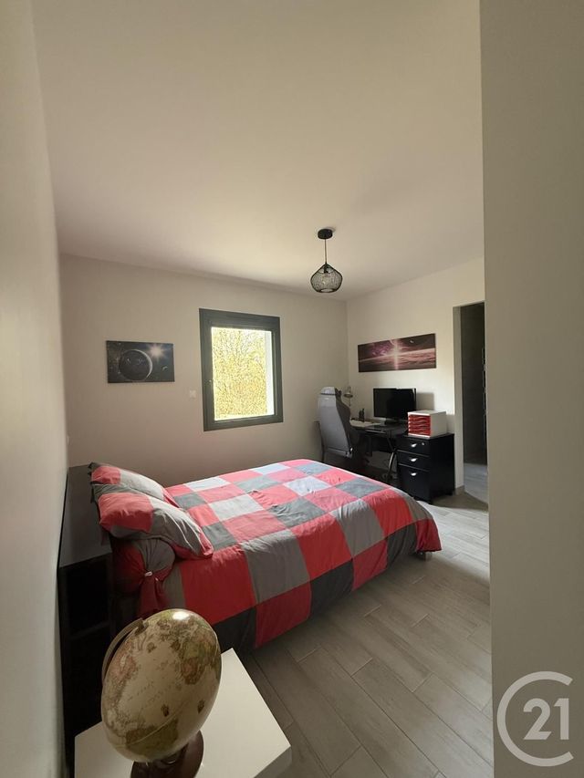 maison à vendre - 4 pièces - 119.46 m2 - SAINTES - 17 - POITOU-CHARENTES - Century 21 Agence De L'Europe