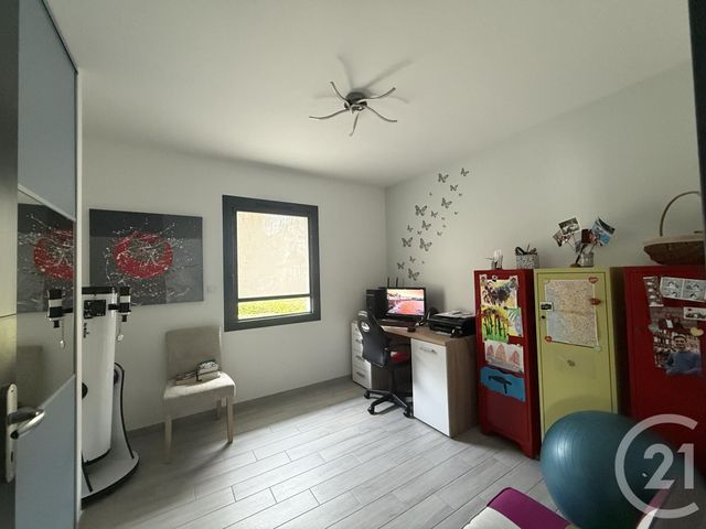 maison à vendre - 4 pièces - 119.46 m2 - SAINTES - 17 - POITOU-CHARENTES - Century 21 Agence De L'Europe