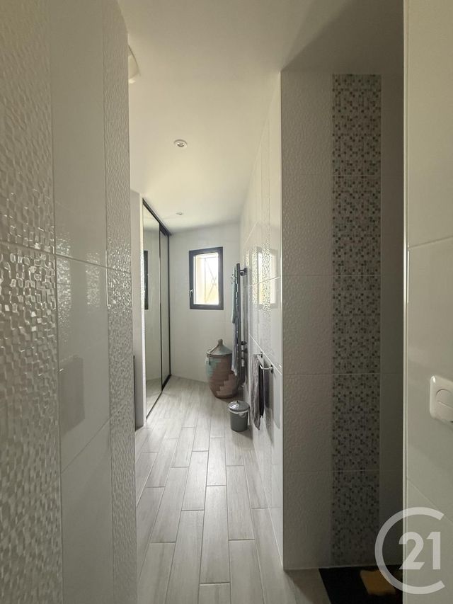 maison à vendre - 4 pièces - 119.46 m2 - SAINTES - 17 - POITOU-CHARENTES - Century 21 Agence De L'Europe