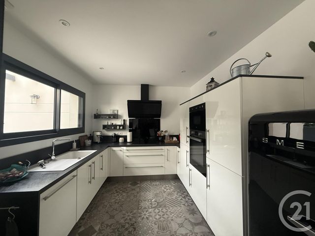 maison à vendre - 4 pièces - 119.46 m2 - SAINTES - 17 - POITOU-CHARENTES - Century 21 Agence De L'Europe