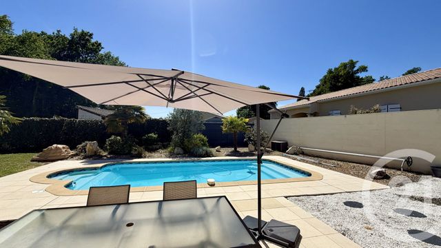 maison à vendre - 7 pièces - 150.78 m2 - CHANIERS - 17 - POITOU-CHARENTES - Century 21 Agence De L'Europe