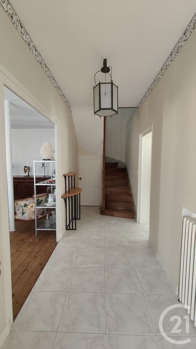 maison à vendre - 5 pièces - 120.0 m2 - SAINTES - 17 - POITOU-CHARENTES - Century 21 Agence De L'Europe