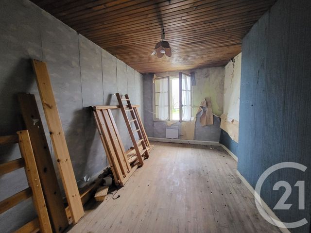 maison à vendre - 5 pièces - 144.0 m2 - ST CESAIRE - 17 - POITOU-CHARENTES - Century 21 Agence De L'Europe