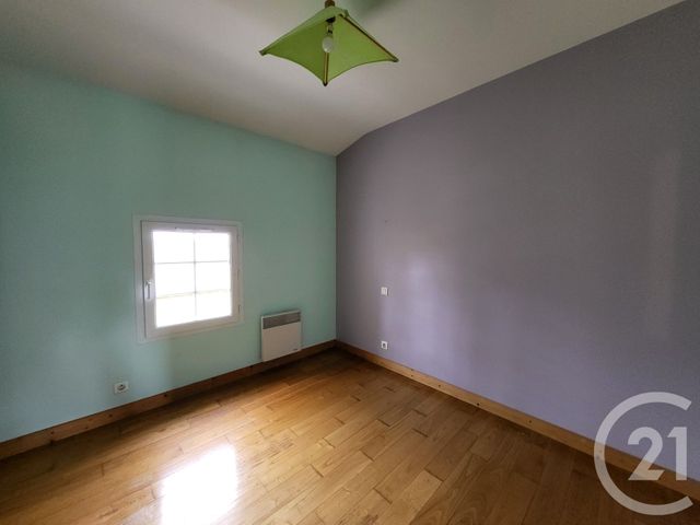 maison à vendre - 5 pièces - 144.0 m2 - ST CESAIRE - 17 - POITOU-CHARENTES - Century 21 Agence De L'Europe