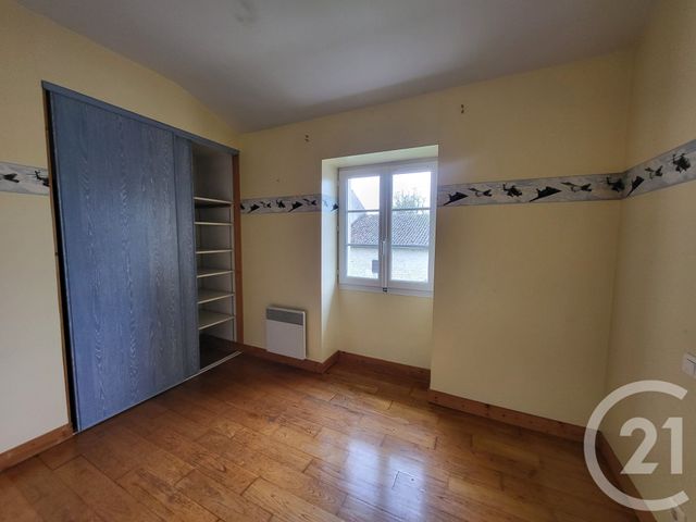 maison à vendre - 5 pièces - 144.0 m2 - ST CESAIRE - 17 - POITOU-CHARENTES - Century 21 Agence De L'Europe