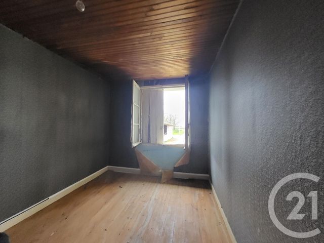 maison à vendre - 5 pièces - 144.0 m2 - ST CESAIRE - 17 - POITOU-CHARENTES - Century 21 Agence De L'Europe