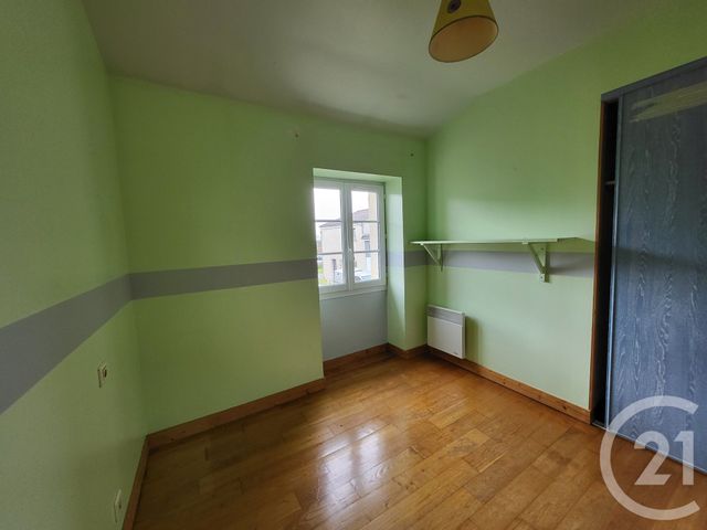 maison à vendre - 5 pièces - 144.0 m2 - ST CESAIRE - 17 - POITOU-CHARENTES - Century 21 Agence De L'Europe