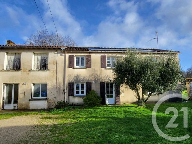 maison à vendre - 5 pièces - 144.0 m2 - ST CESAIRE - 17 - POITOU-CHARENTES - Century 21 Agence De L'Europe