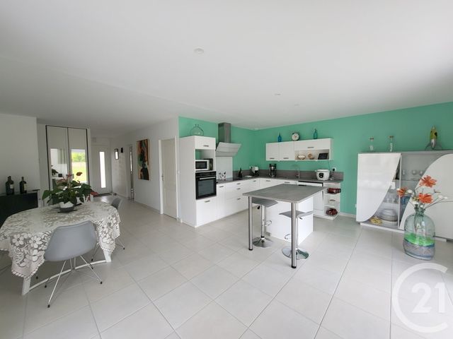 maison à vendre - 5 pièces - 99.0 m2 - SAINTES - 17 - POITOU-CHARENTES - Century 21 Agence De L'Europe