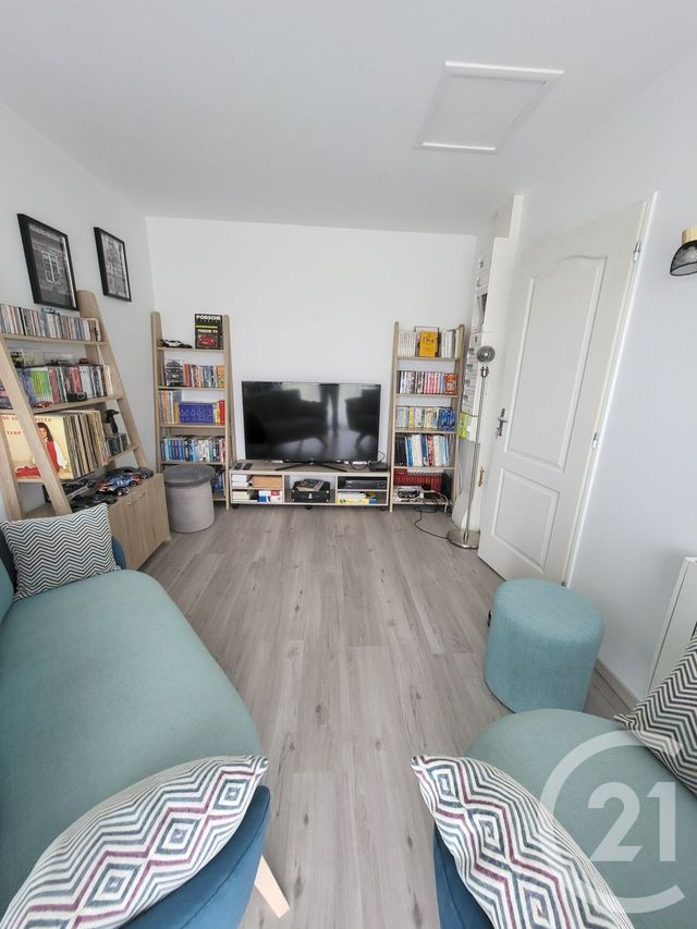 maison à vendre - 5 pièces - 99.0 m2 - SAINTES - 17 - POITOU-CHARENTES - Century 21 Agence De L'Europe