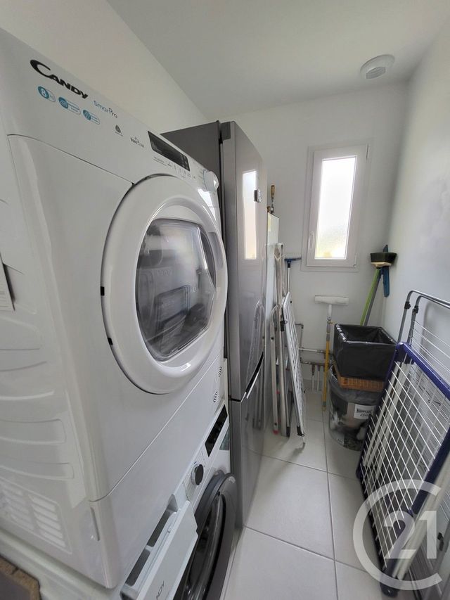 maison à vendre - 5 pièces - 99.0 m2 - SAINTES - 17 - POITOU-CHARENTES - Century 21 Agence De L'Europe