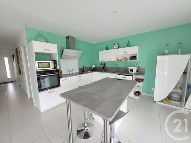 maison à vendre - 5 pièces - 99.0 m2 - SAINTES - 17 - POITOU-CHARENTES - Century 21 Agence De L'Europe