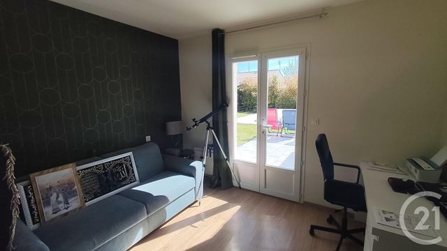 maison à vendre - 5 pièces - 144.0 m2 - SAINTES - 17 - POITOU-CHARENTES - Century 21 Agence De L'Europe