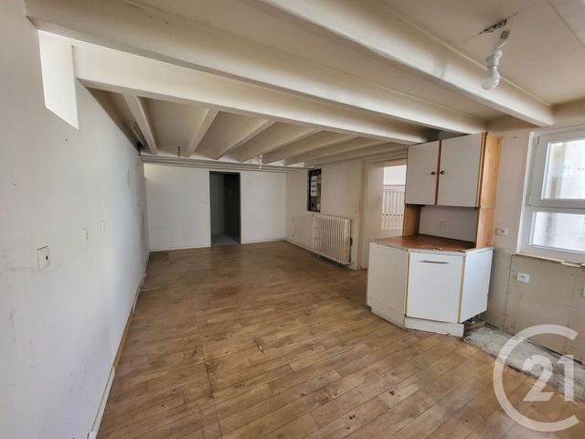 maison à vendre - 3 pièces - 109.0 m2 - SAINTES - 17 - POITOU-CHARENTES - Century 21 Agence De L'Europe