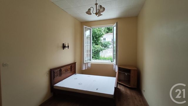 maison à vendre - 5 pièces - 83.0 m2 - SAINTES - 17 - POITOU-CHARENTES - Century 21 Agence De L'Europe
