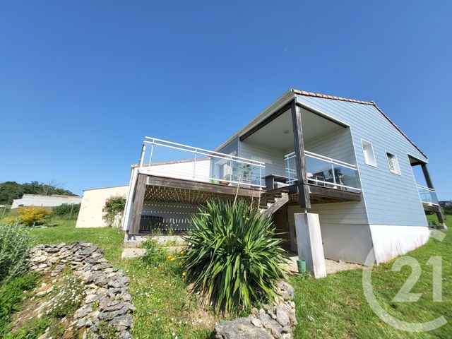 maison à vendre - 6 pièces - 151.0 m2 - BUSSAC SUR CHARENTE - 17 - POITOU-CHARENTES - Century 21 Agence De L'Europe