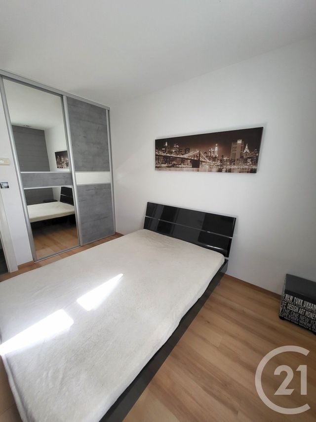 maison à vendre - 6 pièces - 151.0 m2 - BUSSAC SUR CHARENTE - 17 - POITOU-CHARENTES - Century 21 Agence De L'Europe