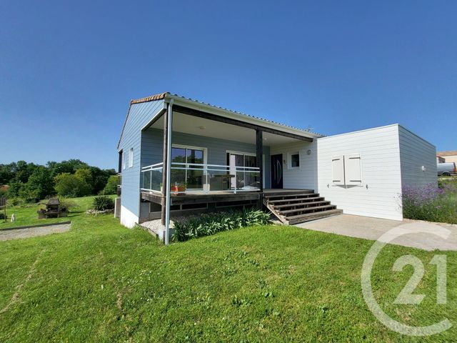 maison à vendre - 6 pièces - 151.0 m2 - BUSSAC SUR CHARENTE - 17 - POITOU-CHARENTES - Century 21 Agence De L'Europe