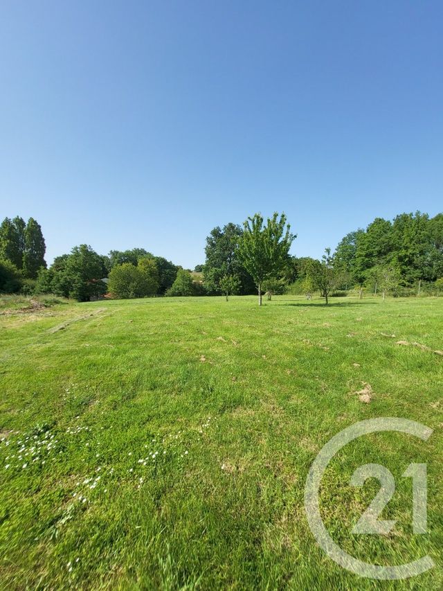 maison à vendre - 6 pièces - 151.0 m2 - BUSSAC SUR CHARENTE - 17 - POITOU-CHARENTES - Century 21 Agence De L'Europe