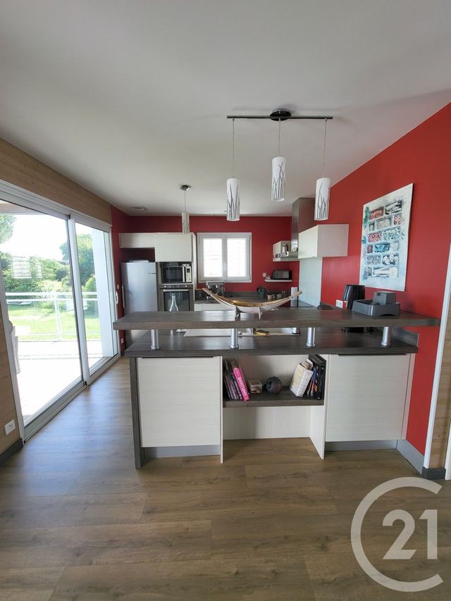 maison à vendre - 6 pièces - 151.0 m2 - BUSSAC SUR CHARENTE - 17 - POITOU-CHARENTES - Century 21 Agence De L'Europe