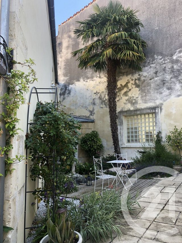 maison à vendre - 5 pièces - 178.0 m2 - ST JEAN D ANGELY - 17 - POITOU-CHARENTES - Century 21 Agence De L'Europe