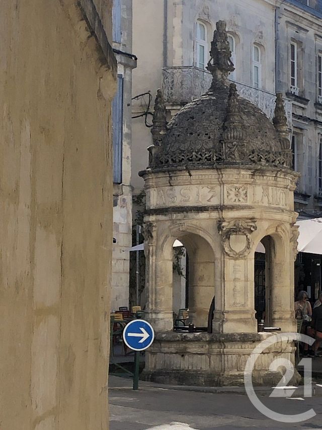 maison à vendre - 5 pièces - 178.0 m2 - ST JEAN D ANGELY - 17 - POITOU-CHARENTES - Century 21 Agence De L'Europe