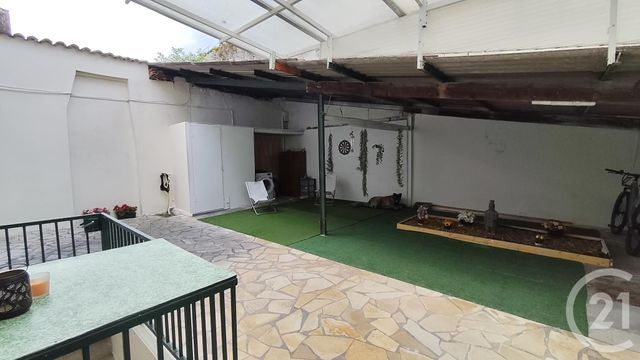 maison à vendre - 4 pièces - 77.0 m2 - SAINTES - 17 - POITOU-CHARENTES - Century 21 Agence De L'Europe