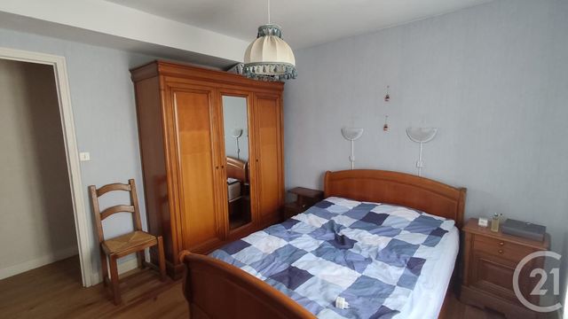 maison à vendre - 4 pièces - 77.0 m2 - SAINTES - 17 - POITOU-CHARENTES - Century 21 Agence De L'Europe