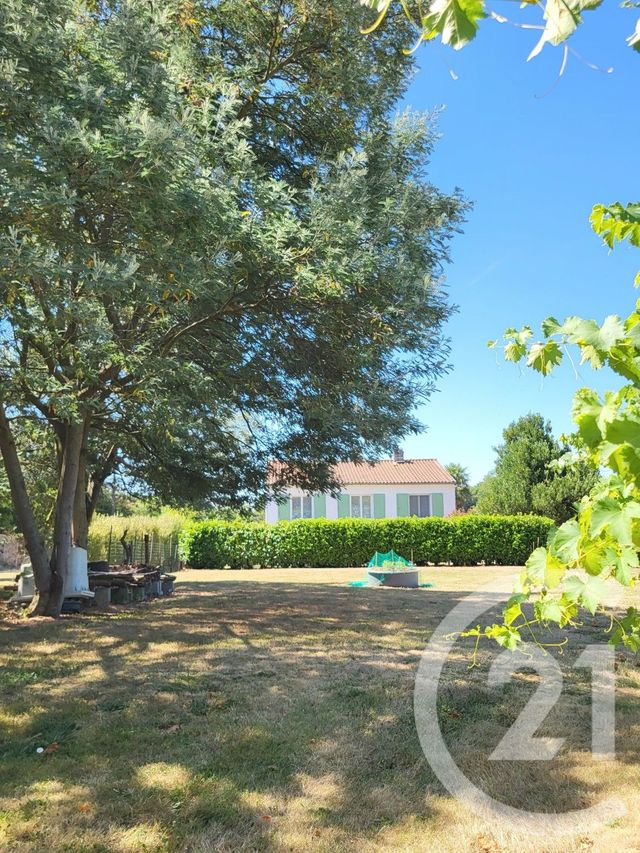 maison à vendre - 4 pièces - 94.36 m2 - CHANIERS - 17 - POITOU-CHARENTES - Century 21 Agence De L'Europe