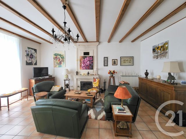 maison à vendre - 5 pièces - 164.7 m2 - CORME ROYAL - 17 - POITOU-CHARENTES - Century 21 Agence De L'Europe