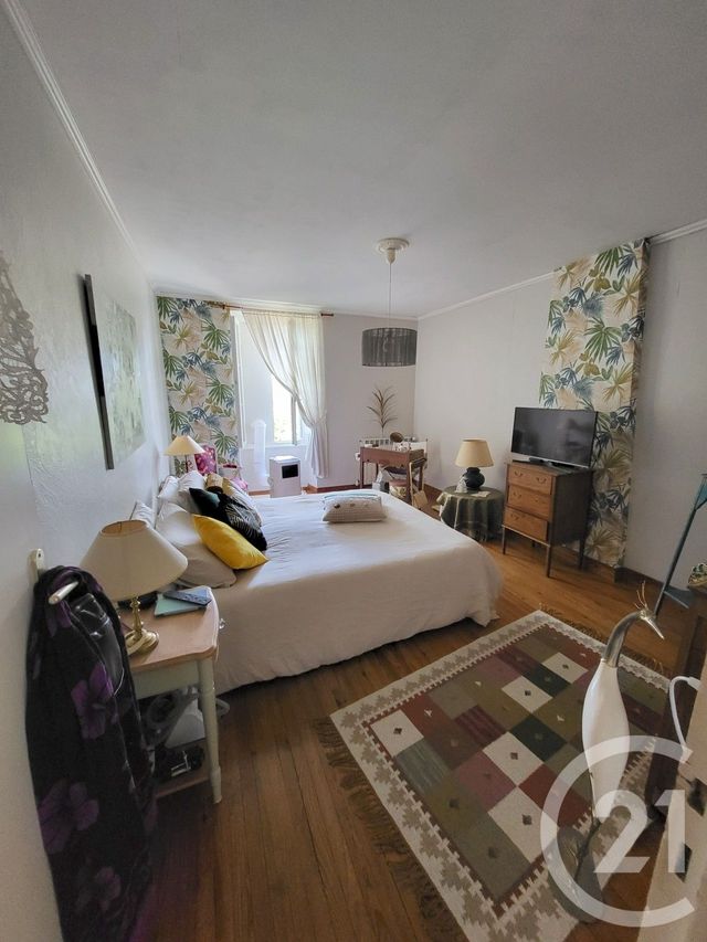 maison à vendre - 5 pièces - 164.7 m2 - CORME ROYAL - 17 - POITOU-CHARENTES - Century 21 Agence De L'Europe