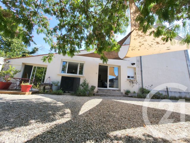 maison à vendre - 5 pièces - 164.7 m2 - CORME ROYAL - 17 - POITOU-CHARENTES - Century 21 Agence De L'Europe