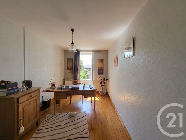 maison à vendre - 5 pièces - 164.7 m2 - CORME ROYAL - 17 - POITOU-CHARENTES - Century 21 Agence De L'Europe
