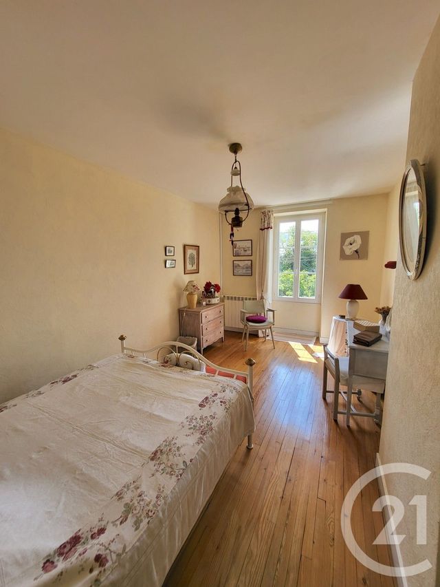 maison à vendre - 5 pièces - 164.7 m2 - CORME ROYAL - 17 - POITOU-CHARENTES - Century 21 Agence De L'Europe