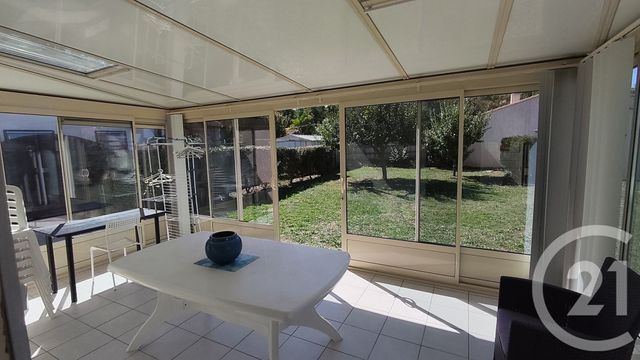 maison à vendre - 4 pièces - 91.0 m2 - SAINTES - 17 - POITOU-CHARENTES - Century 21 Agence De L'Europe