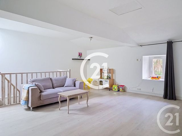 maison à vendre - 6 pièces - 171.0 m2 - CHANIERS - 17 - POITOU-CHARENTES - Century 21 Agence De L'Europe