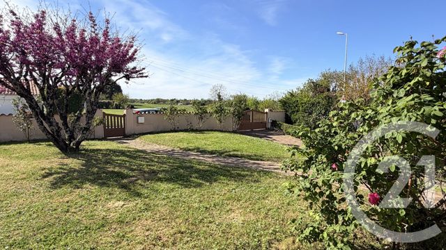 maison à vendre - 4 pièces - 89.57 m2 - SAINTES - 17 - POITOU-CHARENTES - Century 21 Agence De L'Europe