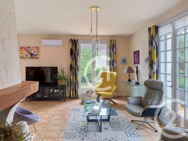 maison à vendre - 6 pièces - 159.0 m2 - SAINTES - 17 - POITOU-CHARENTES - Century 21 Agence De L'Europe