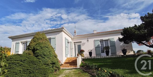 maison à vendre - 6 pièces - 159.0 m2 - SAINTES - 17 - POITOU-CHARENTES - Century 21 Agence De L'Europe