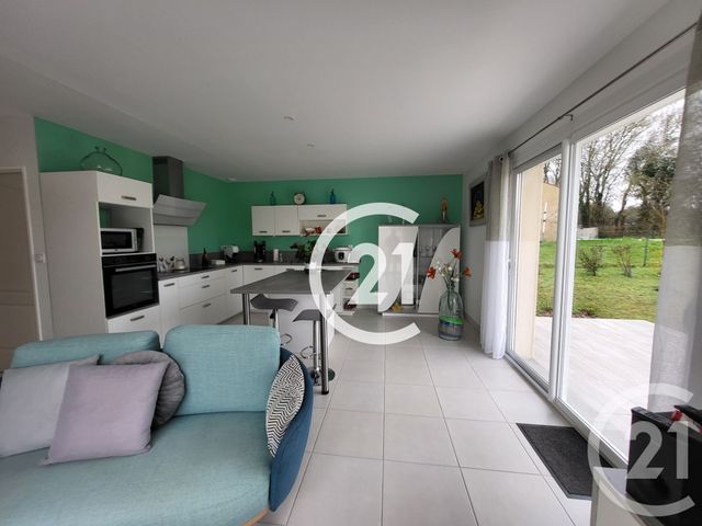 maison à vendre - 5 pièces - 99.0 m2 - SAINTES - 17 - POITOU-CHARENTES - Century 21 Agence De L'Europe