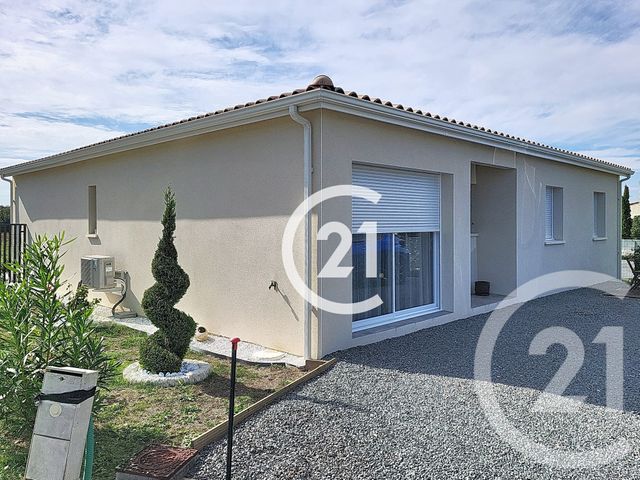 maison à vendre - 5 pièces - 99.0 m2 - SAINTES - 17 - POITOU-CHARENTES - Century 21 Agence De L'Europe