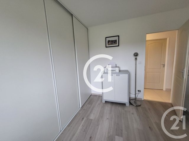 maison à vendre - 5 pièces - 99.0 m2 - SAINTES - 17 - POITOU-CHARENTES - Century 21 Agence De L'Europe