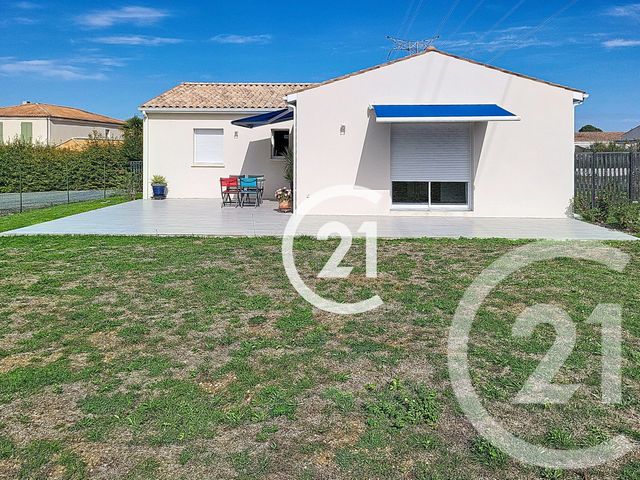 maison à vendre - 5 pièces - 99.0 m2 - SAINTES - 17 - POITOU-CHARENTES - Century 21 Agence De L'Europe