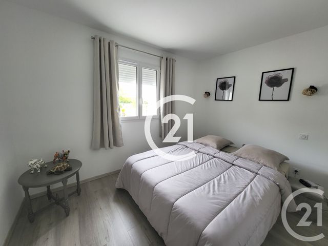 maison à vendre - 5 pièces - 99.0 m2 - SAINTES - 17 - POITOU-CHARENTES - Century 21 Agence De L'Europe